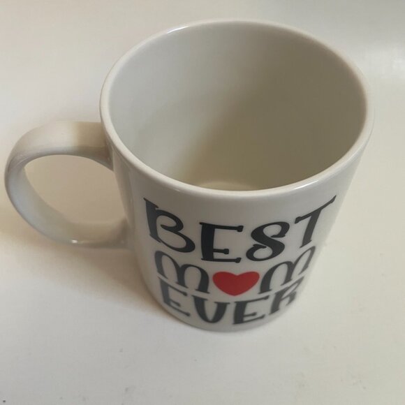 Best Mom Ever Mug - Picture 3 of 8